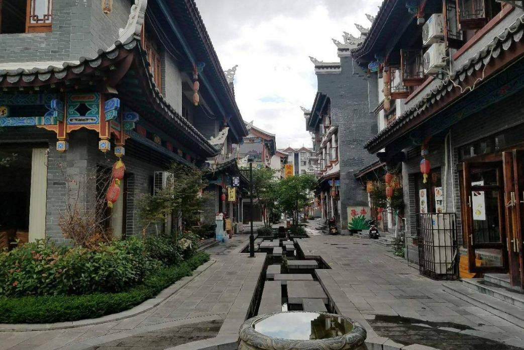 国家发改委：银发经济发展离不开各年龄人群的共同参与
