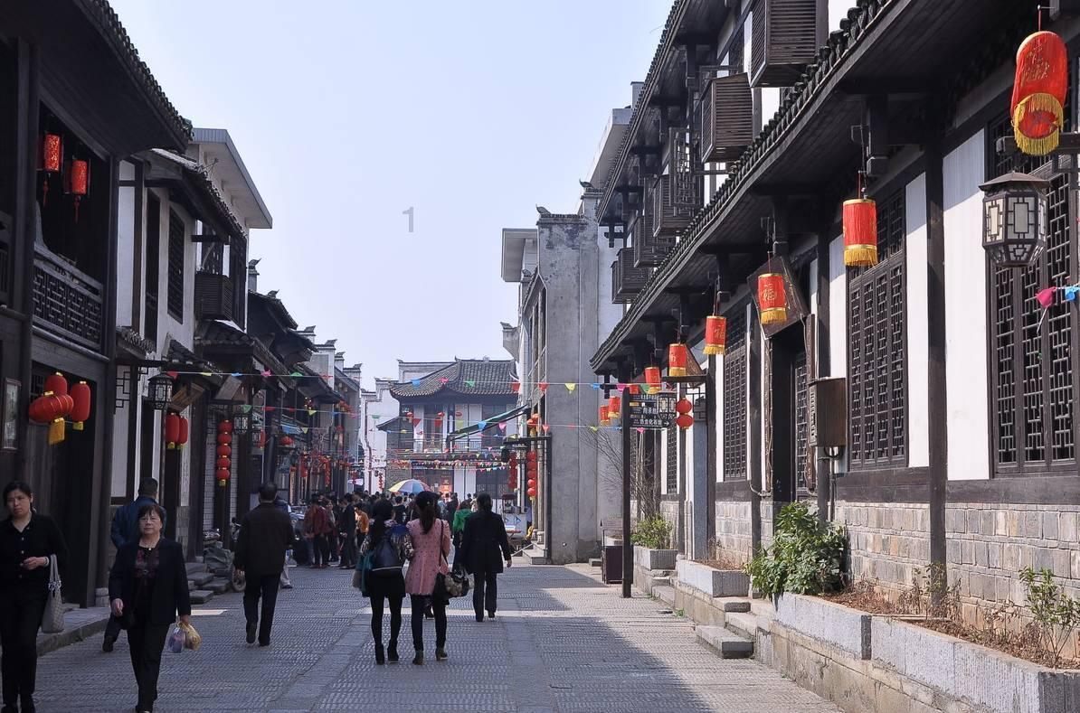 一个麻风病医生的手记 | 广州每年新发个位数病例,消除歧视才能帮助他们走出“心的孤岛”