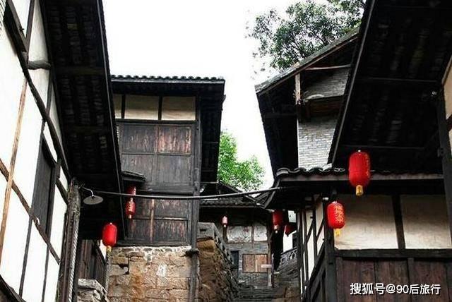 探索未知山峰